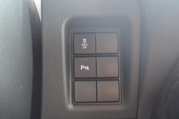 Toyota Land Cruiser 150 2.8 D-4D-F Challenger Window Van 204 PK