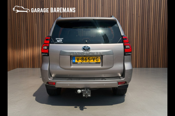 Toyota Land Cruiser 2.8 D-4D-F Challenger Window Van BEARLOCK