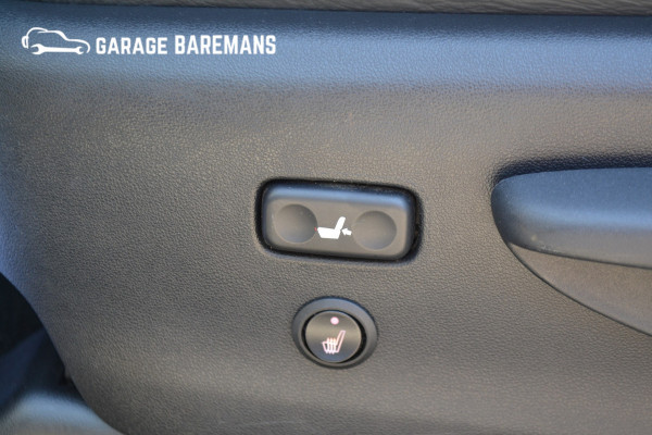 Toyota Land Cruiser 2.8 D-4D-F Challenger Window Van BEARLOCK