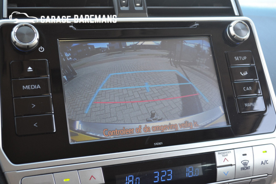 Toyota Land Cruiser 2.8 D-4D-F Challenger Window Van BEARLOCK