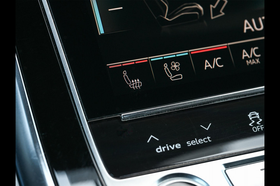 Audi Q8 60 TFSI e quattro Pro Line S Competition | Panoramadak | 360 Camera | Stoelmassage + Ventilatie | Luchtvering | Ambiance Interieur | Stoelverwarming V+A | Memory Seats |