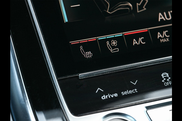 Audi Q8 60 TFSI e quattro Pro Line S Competition | Panoramadak | 360 Camera | Stoelmassage + Ventilatie | Luchtvering | Ambiance Interieur | Stoelverwarming V+A | Memory Seats |