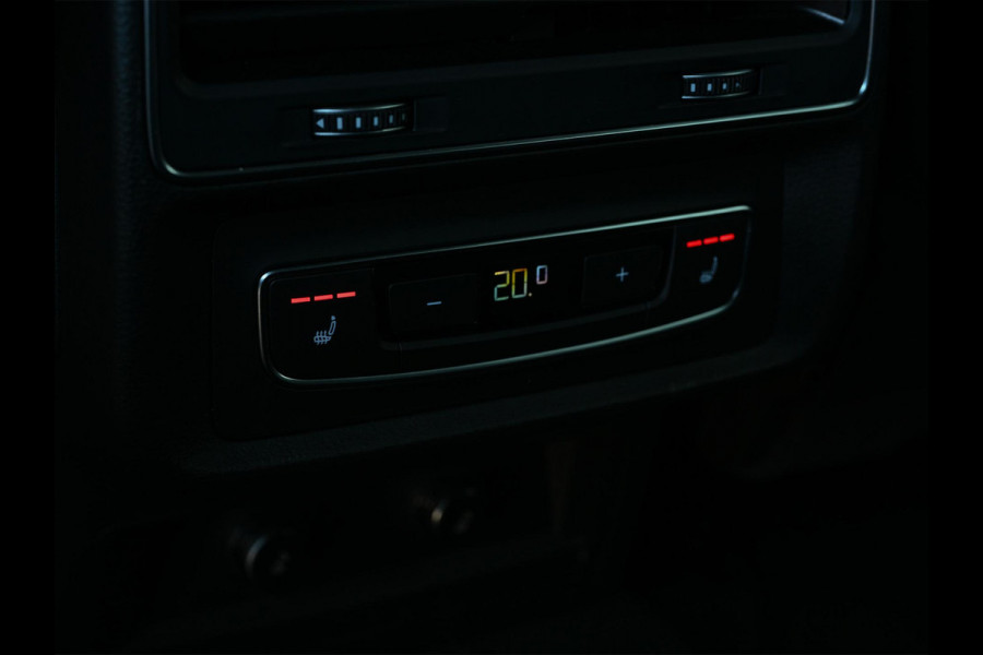 Audi Q8 60 TFSI e quattro Pro Line S Competition | Panoramadak | 360 Camera | Stoelmassage + Ventilatie | Luchtvering | Ambiance Interieur | Stoelverwarming V+A | Memory Seats |