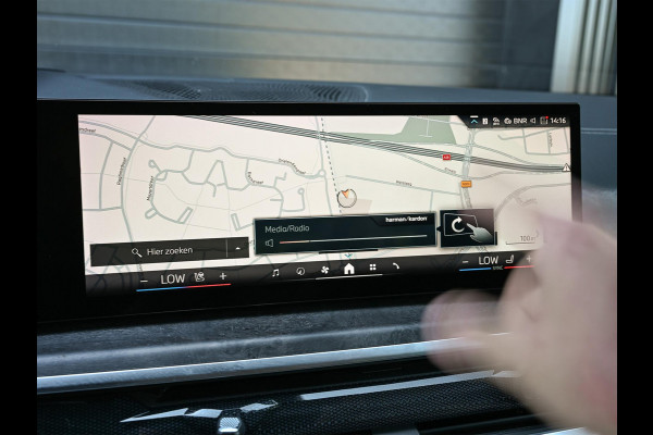 BMW X5 xDrive50e M-Sport Pro | Panoramadak | HUD | Harman/Kardon | Active Cruise | 360 Camera | Stoelverwarming + Ventialatie | Memory Seats | BMW Gesture Control | Ambiance Interieur |