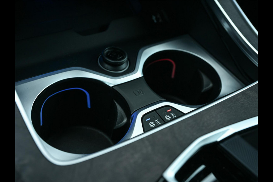 BMW X5 xDrive50e M-Sport Pro | Panoramadak | HUD | Harman/Kardon | Active Cruise | 360 Camera | Stoelverwarming + Ventialatie | Memory Seats | BMW Gesture Control | Ambiance Interieur |