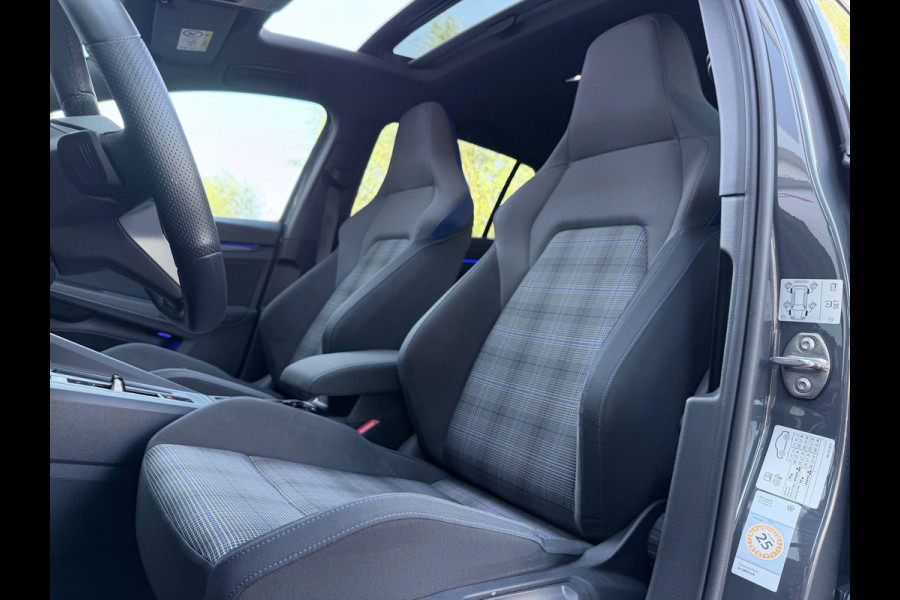 Volkswagen Golf 1.4 eHybrid GTE Pano/Matrix/HuD