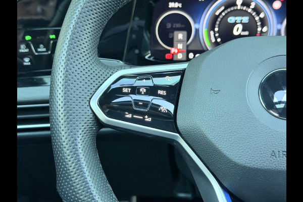 Volkswagen Golf 1.4 eHybrid GTE Pano/Matrix/HuD