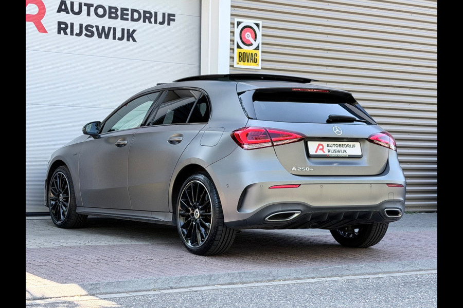 Mercedes-Benz A-Klasse 250 e Premium Pano/Sfeer/Blindspot