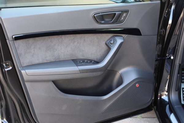 CUPRA Ateca 2.0 TSI 4DRIVE *Pano*Kuipstoelen*Remus*Trekhaak*Beats*