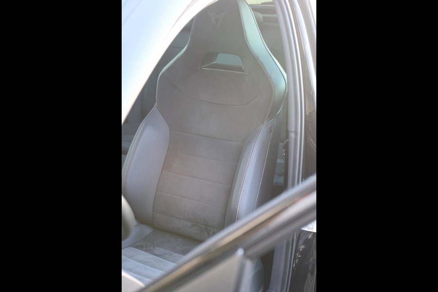 CUPRA Ateca 2.0 TSI 4DRIVE *Pano*Kuipstoelen*Remus*Trekhaak*Beats*