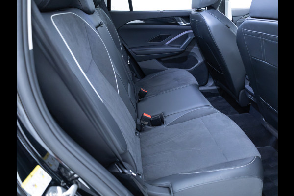 Volkswagen Tayron 1.5 eHybrid Elegance Business | IQ Led | Elec. trekhaak | Stoel- & Stuur verw. | 18" LMV | Elec. achterklep | Navigatie, Travel assist, Geluidswerend glas, All season banden