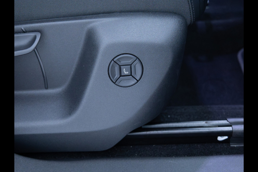 Volkswagen Tayron 1.5 eHybrid Elegance Business | IQ Led | Elec. trekhaak | Stoel- & Stuur verw. | 18" LMV | Elec. achterklep | Navigatie, Travel assist, Geluidswerend glas, All season banden