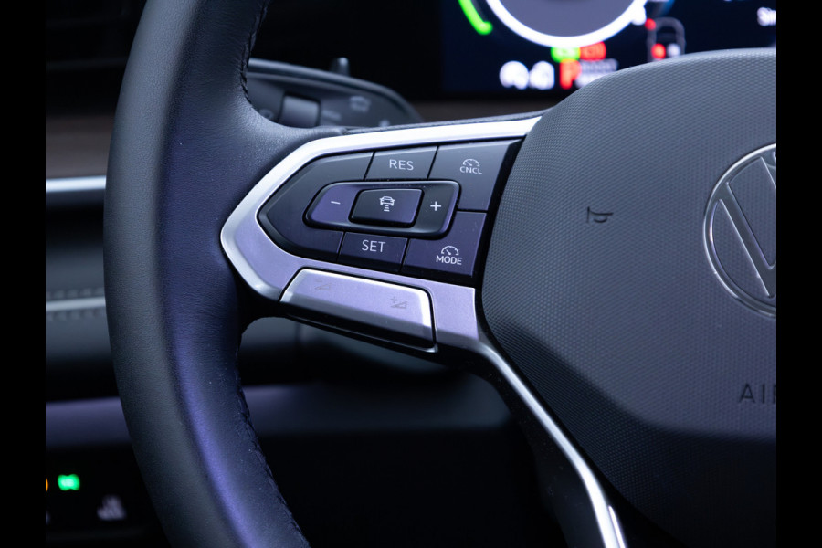 Volkswagen Tayron 1.5 eHybrid Elegance Business | IQ Led | Elec. trekhaak | Stoel- & Stuur verw. | 18" LMV | Elec. achterklep | Navigatie, Travel assist, Geluidswerend glas, All season banden