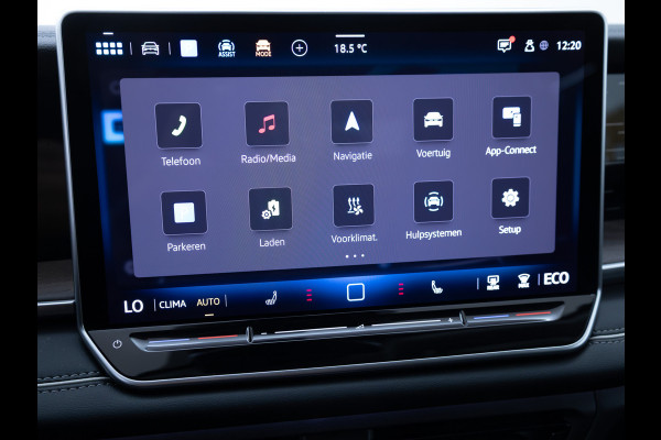 Volkswagen Tayron 1.5 eHybrid Elegance Business | IQ Led | Elec. trekhaak | Stoel- & Stuur verw. | 18" LMV | Elec. achterklep | Navigatie, Travel assist, Geluidswerend glas, All season banden