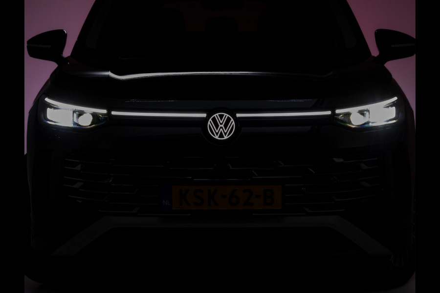 Volkswagen Tayron 1.5 eHybrid Elegance Business | IQ Led | Elec. trekhaak | Stoel- & Stuur verw. | 18" LMV | Elec. achterklep | Navigatie, Travel assist, Geluidswerend glas, All season banden