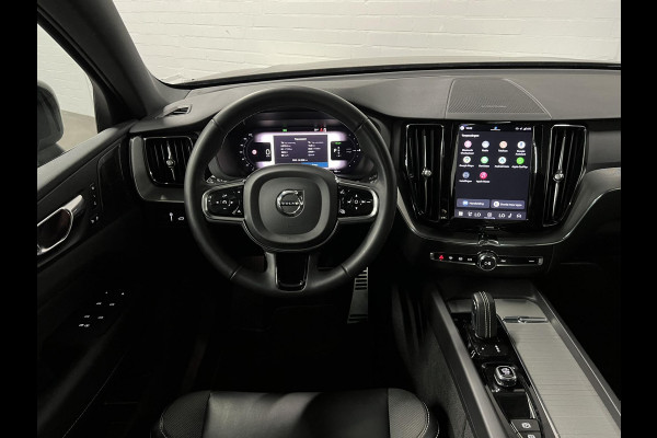 Volvo XC60 2.0 T8 Plug-in hybrid AWD Plus Dark SOH 93% Long range | Trekhaak | Open dak | Adapt. cruise | Harman/Kardon | Stoel-/Stuurverwarming | 360 camera | Google