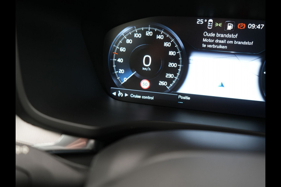 Volvo V60 T6 Recharge AWD R-Design PHEV 340pk Dealer O.H | Trehaak Af Fabriek | Camera | Lederen Sportstoelen Memory & Verwarmd | Cruise Control | Pilot Assist | Apple Carplay | Keyless | Stuurverwarming | Virtual | Navigatie | DAB | 19"L.M | Plug In Hybrid |