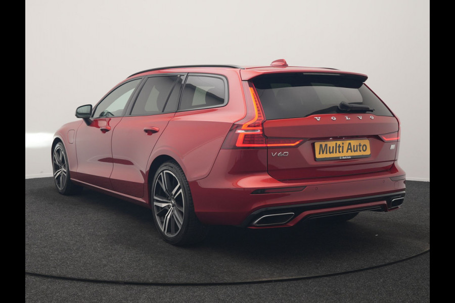 Volvo V60 T6 Recharge AWD R-Design PHEV 340pk Dealer O.H | Trehaak Af Fabriek | Camera | Lederen Sportstoelen Memory & Verwarmd | Cruise Control | Pilot Assist | Apple Carplay | Keyless | Stuurverwarming | Virtual | Navigatie | DAB | 19"L.M | Plug In Hybrid |