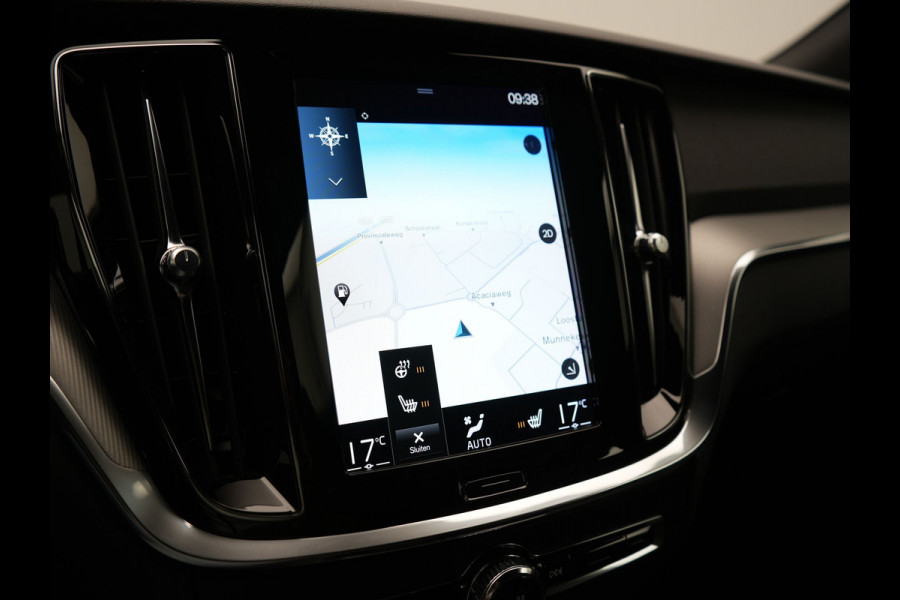 Volvo V60 T6 Recharge AWD R-Design PHEV 340pk Dealer O.H | Trehaak Af Fabriek | Camera | Lederen Sportstoelen Memory & Verwarmd | Cruise Control | Pilot Assist | Apple Carplay | Keyless | Stuurverwarming | Virtual | Navigatie | DAB | 19"L.M | Plug In Hybrid |