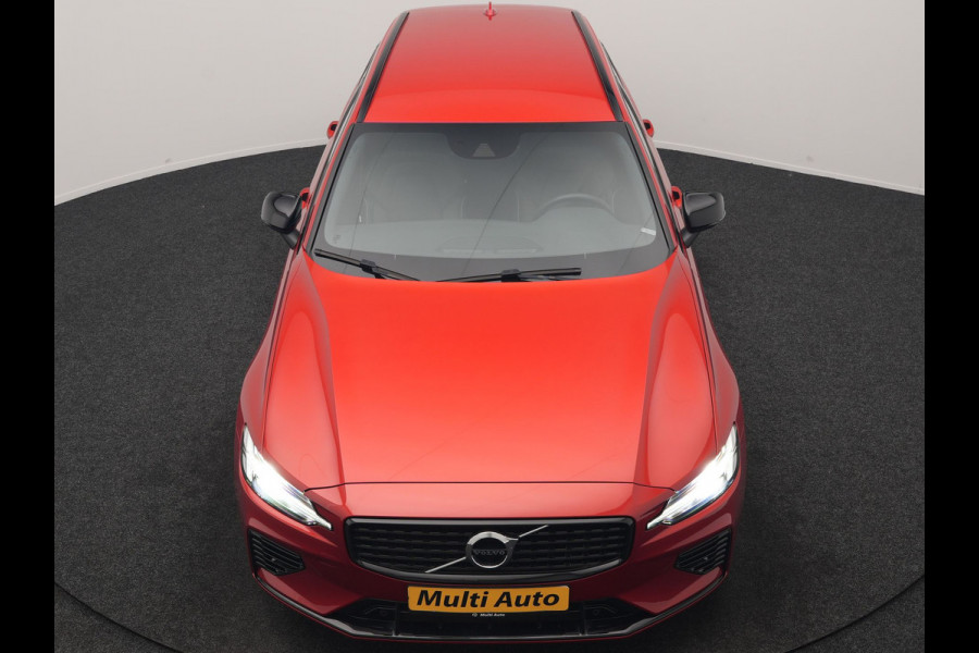 Volvo V60 T6 Recharge AWD R-Design PHEV 340pk Dealer O.H | Trehaak Af Fabriek | Camera | Lederen Sportstoelen Memory & Verwarmd | Cruise Control | Pilot Assist | Apple Carplay | Keyless | Stuurverwarming | Virtual | Navigatie | DAB | 19"L.M | Plug In Hybrid |