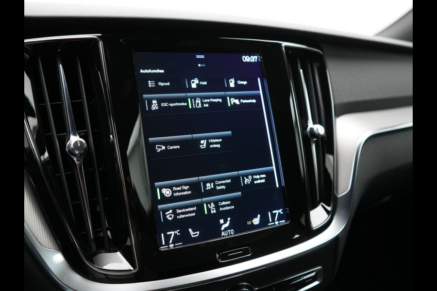Volvo V60 T6 Recharge AWD R-Design PHEV 340pk Dealer O.H | Trehaak Af Fabriek | Camera | Lederen Sportstoelen Memory & Verwarmd | Cruise Control | Pilot Assist | Apple Carplay | Keyless | Stuurverwarming | Virtual | Navigatie | DAB | 19"L.M | Plug In Hybrid |