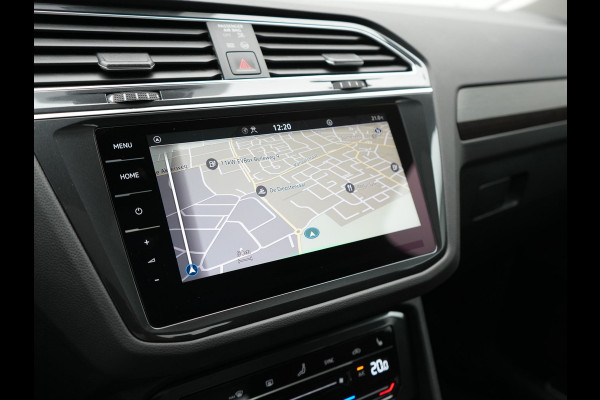 Volkswagen Tiguan 1.4 TSI eHybrid Elegance PHEV 245pk Dealer O.H | Trekhaak Af Fabriek | Panodak | Adaptive Cruise | IQ Light | 360 Camera | Lederen Sportstoelen Memory & Verwarmd | Travel Assist | Apple Carplay | Keyless | Stuurverwarming | BLIS | Virtual | Navigatie | DAB | 18"L.M | Plug In Hybrid |
