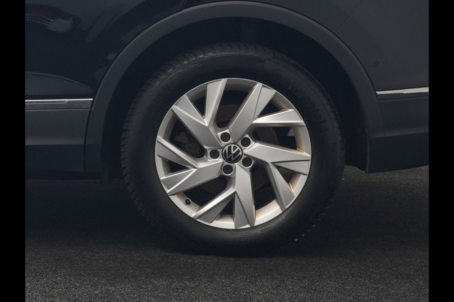 Volkswagen Tiguan 1.4 TSI eHybrid Elegance PHEV 245pk Dealer O.H | Trekhaak Af Fabriek | Panodak | Adaptive Cruise | IQ Light | 360 Camera | Lederen Sportstoelen Memory & Verwarmd | Travel Assist | Apple Carplay | Keyless | Stuurverwarming | BLIS | Virtual | Navigatie | DAB | 18"L.M | Plug In Hybrid |
