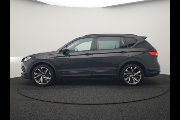 Seat Tarraco 1.4 TSI e-Hybrid FR PHEV 245pk Dealer O.H | Trekhaak Af Fabriek | Adaptive Cruise | 360 Camera | Sportstoelen Memory & Verwarmd | Apple Carplay | Keyless | Stuurverwarming | BLIS | Virtual | Navigatie | DAB | 20"L.M |