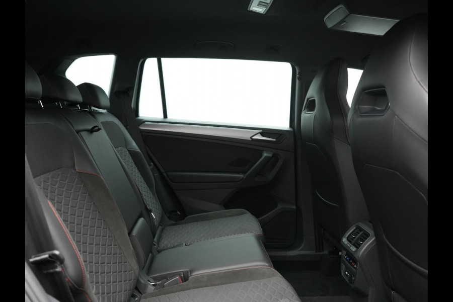 Seat Tarraco 1.4 TSI e-Hybrid FR PHEV 245pk Dealer O.H | Trekhaak Af Fabriek | Adaptive Cruise | 360 Camera | Sportstoelen Memory & Verwarmd | Apple Carplay | Keyless | Stuurverwarming | BLIS | Virtual | Navigatie | DAB | 20"L.M |