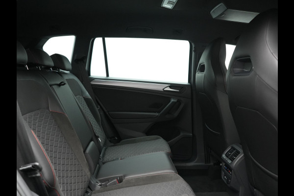 Seat Tarraco 1.4 TSI e-Hybrid FR PHEV 245pk Dealer O.H | Trekhaak Af Fabriek | Adaptive Cruise | 360 Camera | Sportstoelen Memory & Verwarmd | Apple Carplay | Keyless | Stuurverwarming | BLIS | Virtual | Navigatie | DAB | 20"L.M |