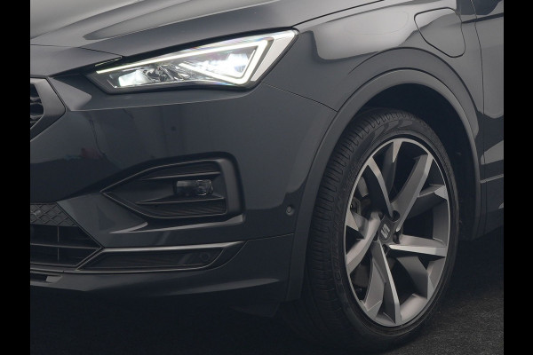 Seat Tarraco 1.4 TSI e-Hybrid FR PHEV 245pk Dealer O.H | Trekhaak Af Fabriek | Adaptive Cruise | 360 Camera | Sportstoelen Memory & Verwarmd | Apple Carplay | Keyless | Stuurverwarming | BLIS | Virtual | Navigatie | DAB | 20"L.M |