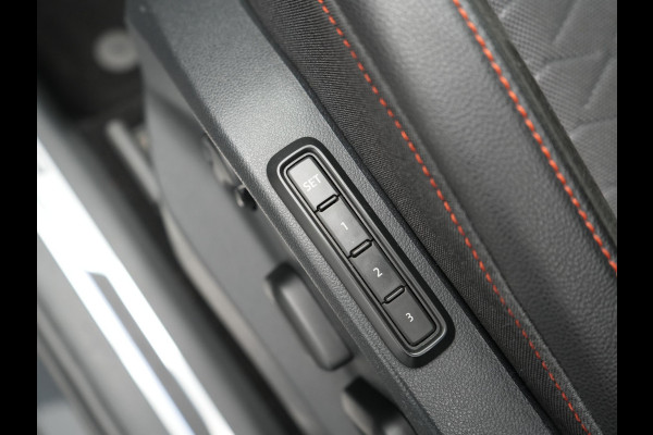 Seat Tarraco 1.4 TSI e-Hybrid FR PHEV 245pk Dealer O.H | Trekhaak Af Fabriek | Adaptive Cruise | 360 Camera | Sportstoelen Memory & Verwarmd | Apple Carplay | Keyless | Stuurverwarming | BLIS | Virtual | Navigatie | DAB | 20"L.M |