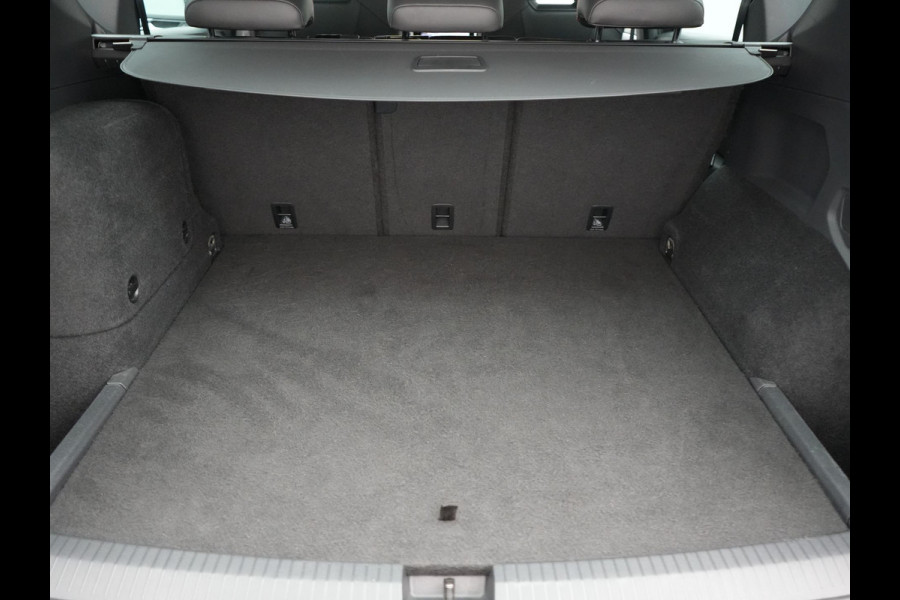 Seat Tarraco 1.4 TSI e-Hybrid FR PHEV 245pk Dealer O.H | Trekhaak Af Fabriek | Adaptive Cruise | 360 Camera | Sportstoelen Memory & Verwarmd | Apple Carplay | Keyless | Stuurverwarming | BLIS | Virtual | Navigatie | DAB | 20"L.M |