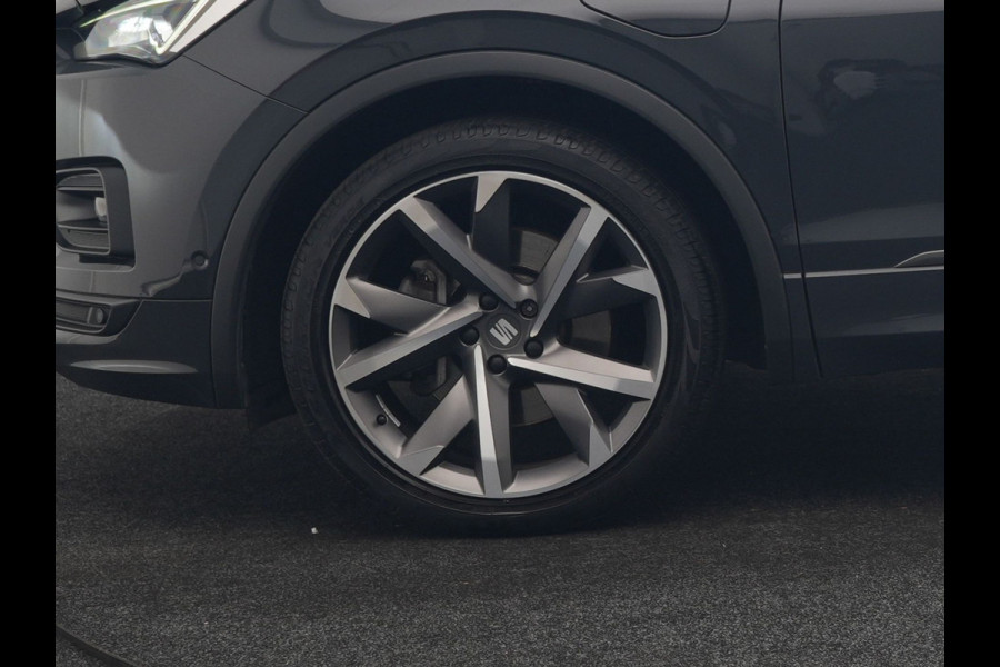 Seat Tarraco 1.4 TSI e-Hybrid FR PHEV 245pk Dealer O.H | Trekhaak Af Fabriek | Adaptive Cruise | 360 Camera | Sportstoelen Memory & Verwarmd | Apple Carplay | Keyless | Stuurverwarming | BLIS | Virtual | Navigatie | DAB | 20"L.M |