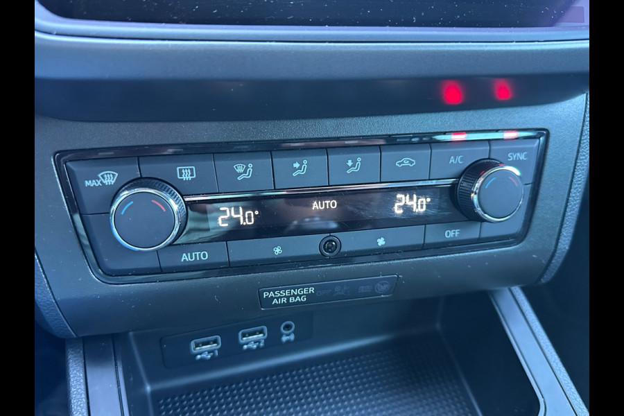 Seat Ibiza 1.0 TSI Style Business Intense CAMERA|PDC|APPLE CARPLAY|NAVI