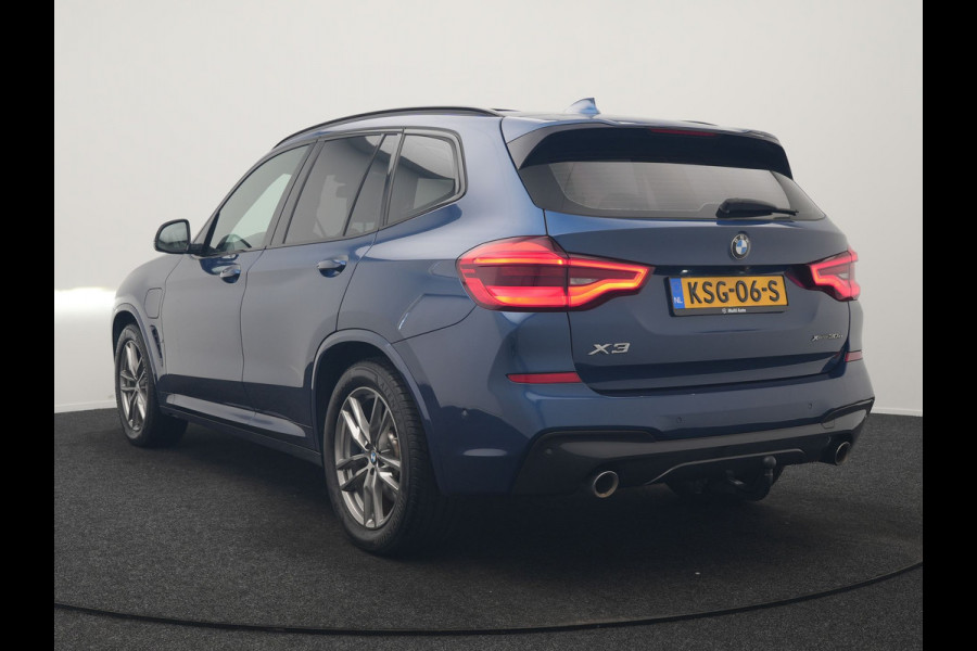 BMW X3 xDrive30e M Sport PHEV 293pk | Trekhaak Afn. | Panodak | Head Up | Camera | Lederen Sportstoelen Memory & Verwarmd | Adaptive LED | Sfeerverlichting | Blis | Keyless | Navigatie | 19"L.M | Plug In Hybrid |