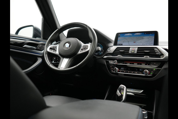 BMW X3 xDrive30e M Sport PHEV 293pk | Trekhaak Afn. | Panodak | Head Up | Camera | Lederen Sportstoelen Memory & Verwarmd | Adaptive LED | Sfeerverlichting | Blis | Keyless | Navigatie | 19"L.M | Plug In Hybrid |