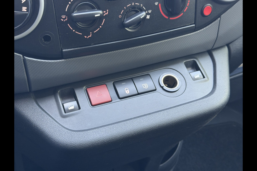 Peugeot Partner BWJ 2019 | 1.6 100 PK BlueHDi 100 L1 Premium AUTOMAAT | AIRCO | CRUISE | PDC | RADIO/CD | SCHUIFDEUR RECHTS |
