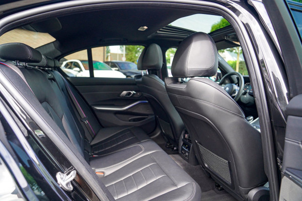 BMW 3-serie M340i xDrive High Executive Edition | Harman Kardon | HuD | Schuif/kanteldak | 360 cam | Adaptieve Cruise | 374 PK