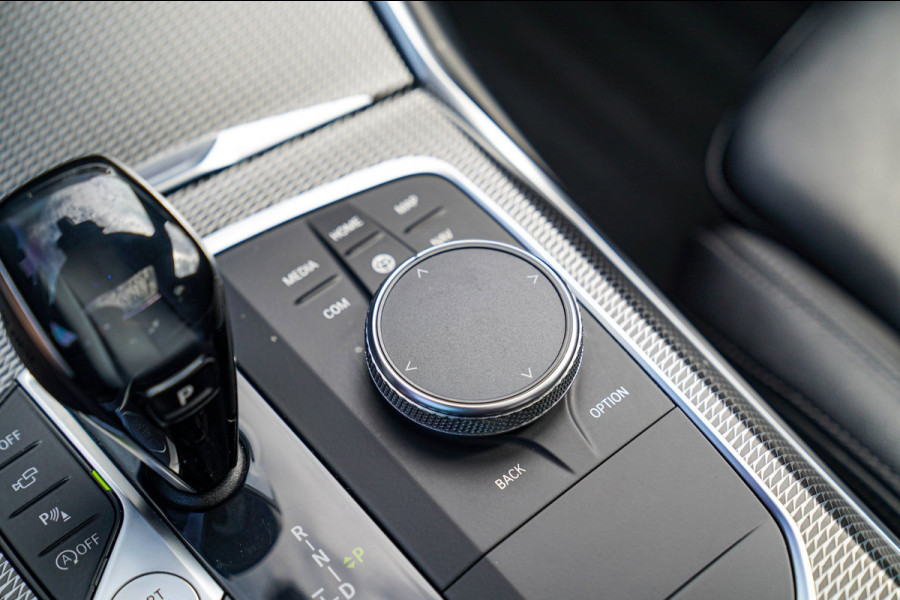 BMW 3-serie M340i xDrive High Executive Edition | Harman Kardon | HuD | Schuif/kanteldak | 360 cam | Adaptieve Cruise | 374 PK