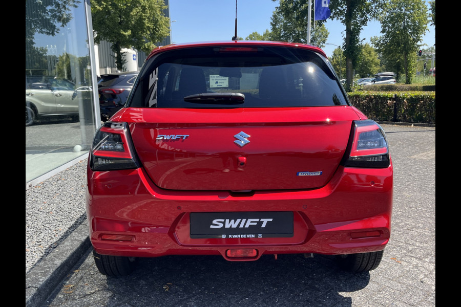 Suzuki Swift 1.2 Smart Hybrid Select CVT Automaat | In meerdere kleuren uit voorraad leverbaar | Adapt. Cruise | Camera | Stoelverwarming | 16'' | Dodehoek | Carplay/Android Auto | Smart Entry |