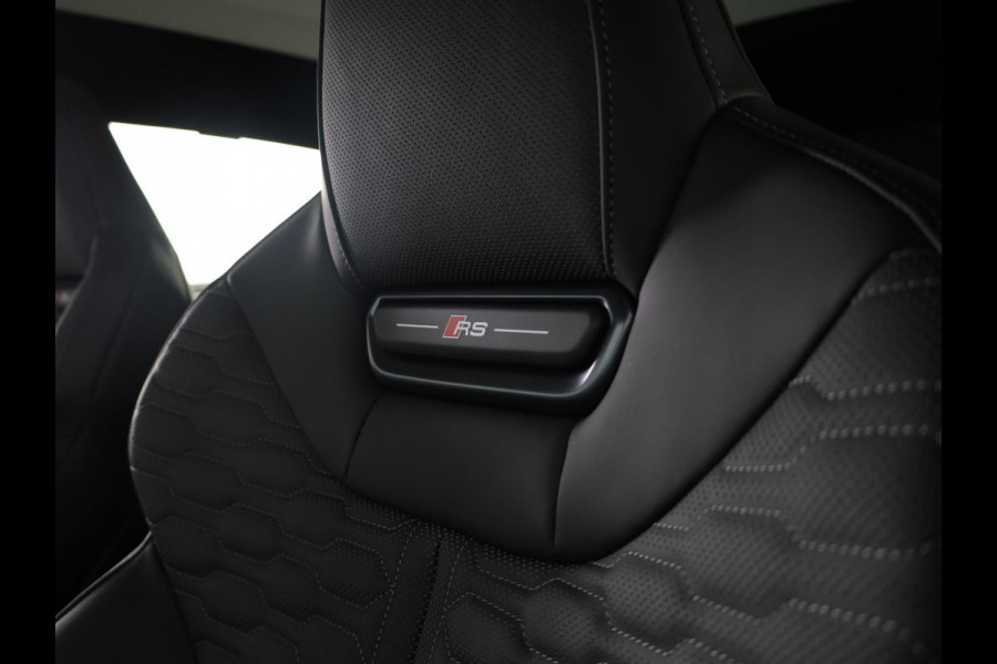 Audi RS5 Avant e-hybrid 470 kW/639 pk | RS keramische remmen zwart | Optiekpakket carbon | Audi Sportpakket | Panorama-glasdak |