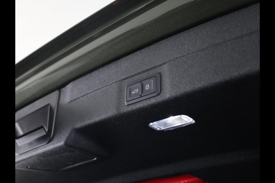 Audi RS5 Avant e-hybrid 470 kW/639 pk | RS keramische remmen zwart | Optiekpakket carbon | Audi Sportpakket | Panorama-glasdak |