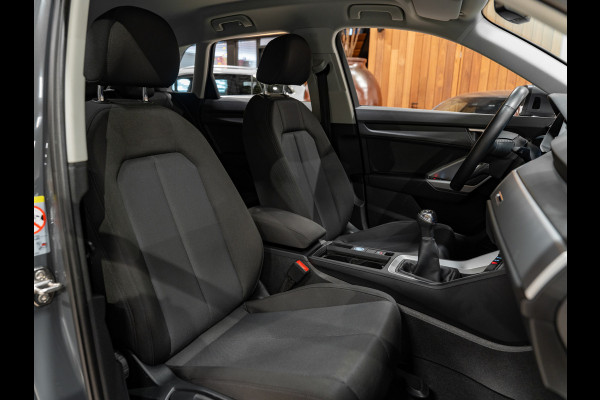 Audi Q3 35 TFSI Pro Line business, Apple Carplay, Matrix Led, ACC, Android Auto, Blind spot, PDC, Volledig Onderhouden