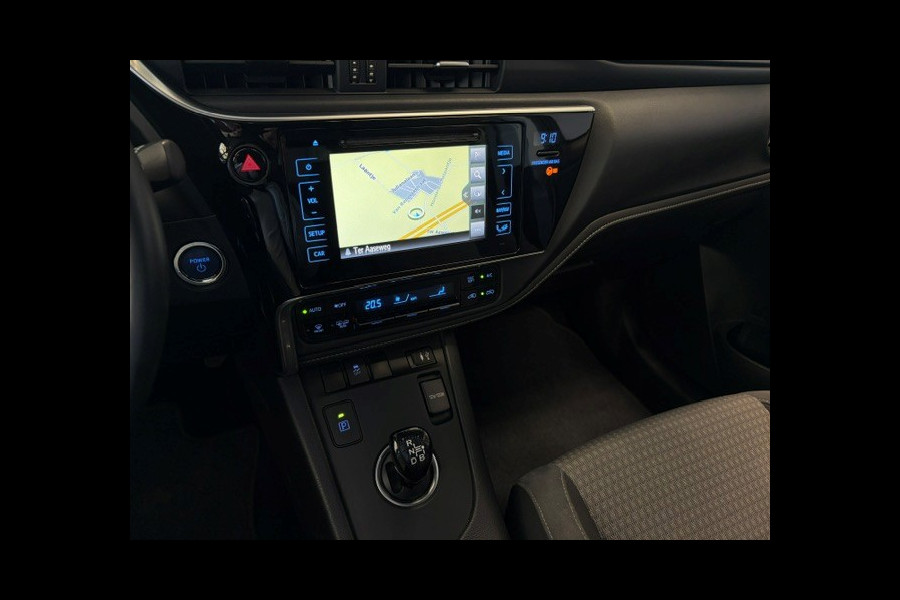 Toyota Auris 1.8 Hybrid Business Plus / 90dkm NAP / Navi / Cruise / Fietsenhaak / Climate Control