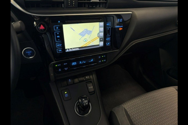 Toyota Auris 1.8 Hybrid Business Plus / 90dkm NAP / Navi / Cruise / Fietsenhaak / Climate Control