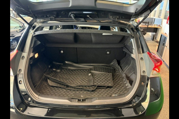 Toyota Auris 1.8 Hybrid Business Plus / 90dkm NAP / Navi / Cruise / Fietsenhaak / Climate Control