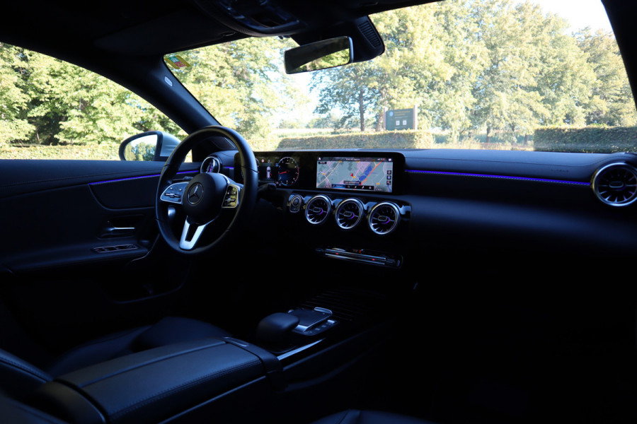 Mercedes-Benz CLA-Klasse Shooting Brake 180 Business Solution Luxury | Panoramadak |