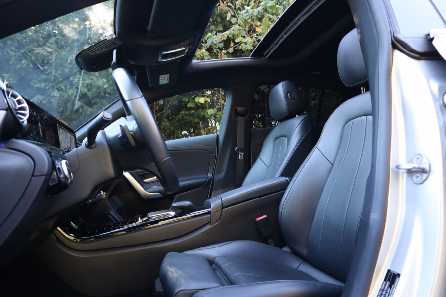 Mercedes-Benz CLA-Klasse Shooting Brake 180 Business Solution Luxury | Panoramadak |