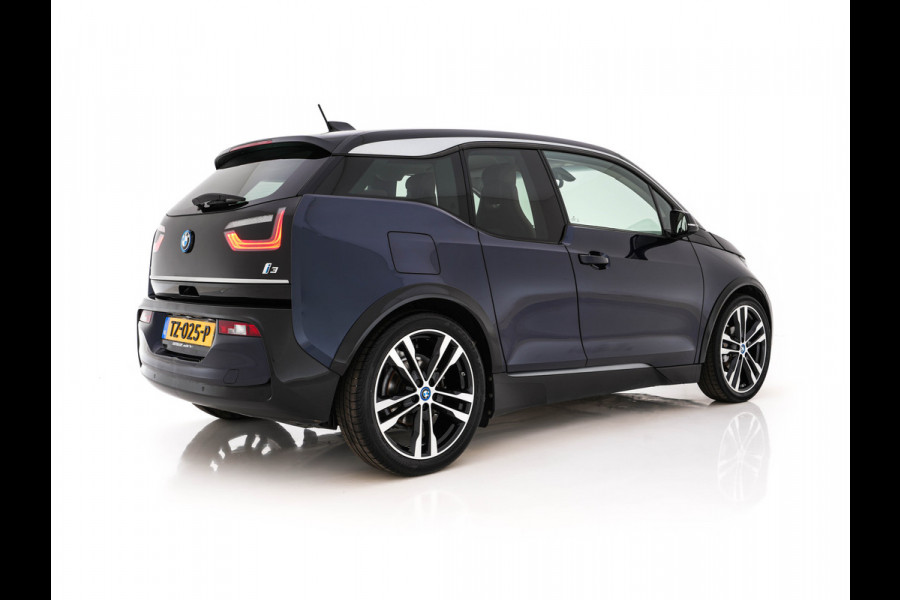 BMW i3 Basis 120Ah 42 kWh [3-Fase-11kW] {SoH-95%} *HEAT-PUMP | LEATHER-FABRIC | FULL-LED | HARMAN/KARDON | HEATED-COMFORTSEATS | DIGI-COCKPIT | NAVI-FULLMAP | PRIVACY-GLASS | DAB+ | ECC | PDC | CRUISE | 20''ALU*